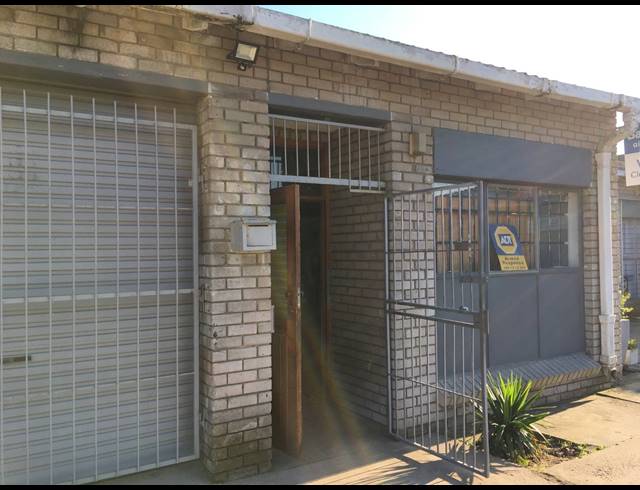 113M² WAREHOUSE FOR SALE IN BRACKENFELL INDUSTRIAL